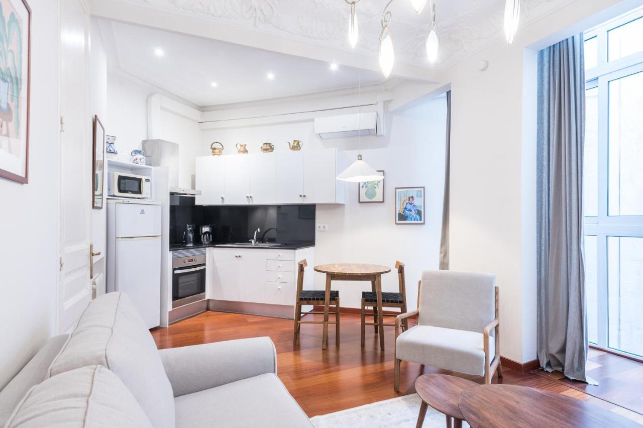Modernist Apartment In The Best Location Barcelona Exterior photo